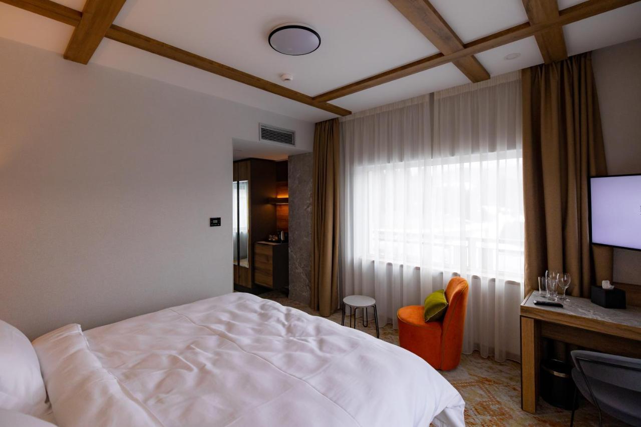 Hotel Belmont & Spa Sinaia Exterior foto